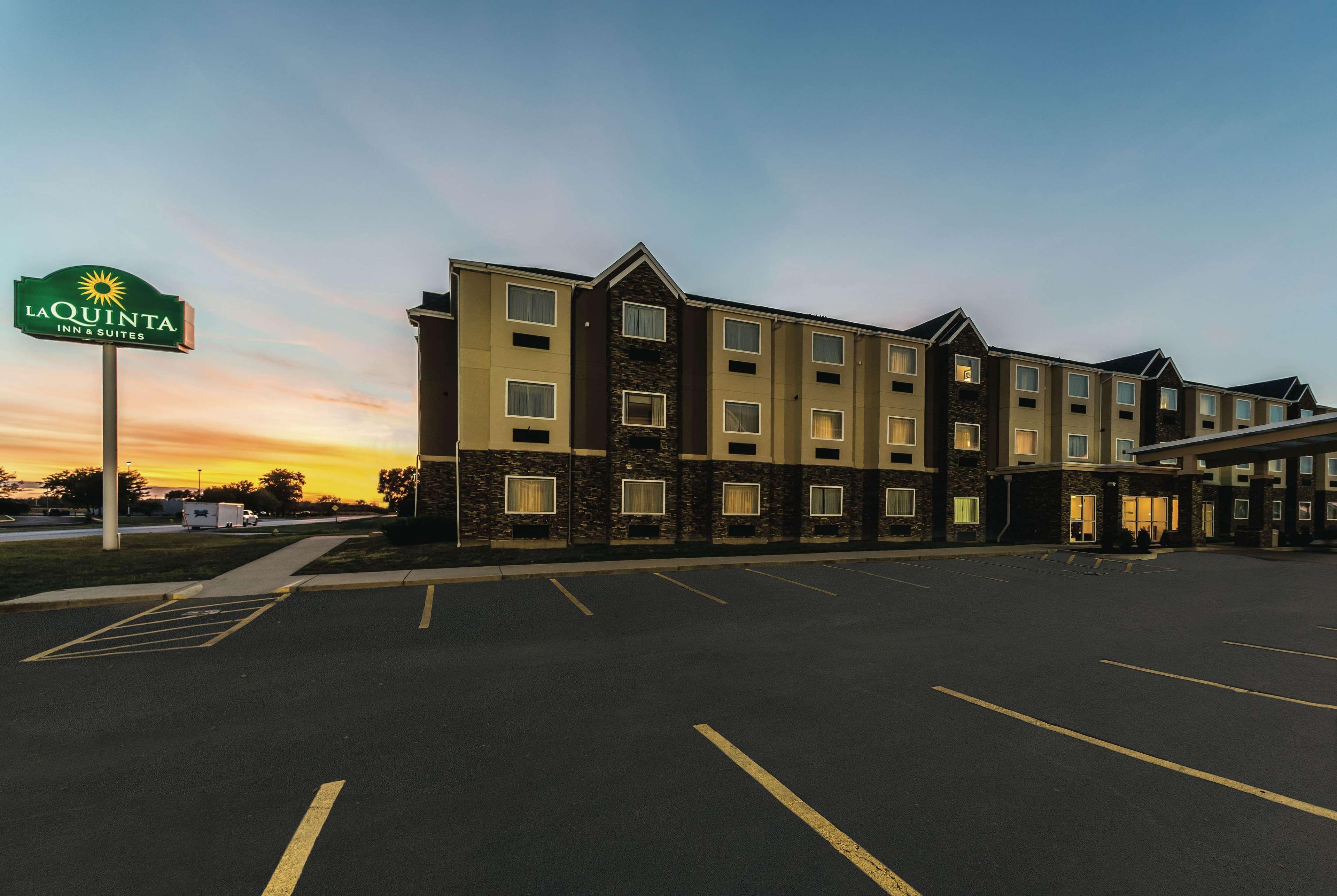 La Quinta By Wyndham Collinsville - St. Louis Exterior photo