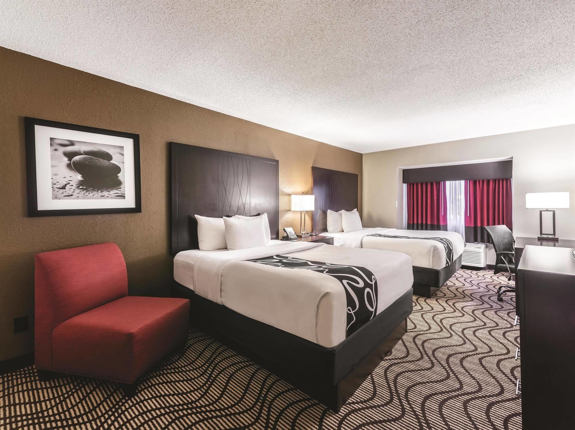 La Quinta By Wyndham Collinsville - St. Louis Exterior photo